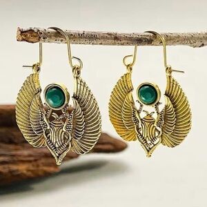 NEW Egyptian Gold Dangle Green Gem Fashion Earrings
